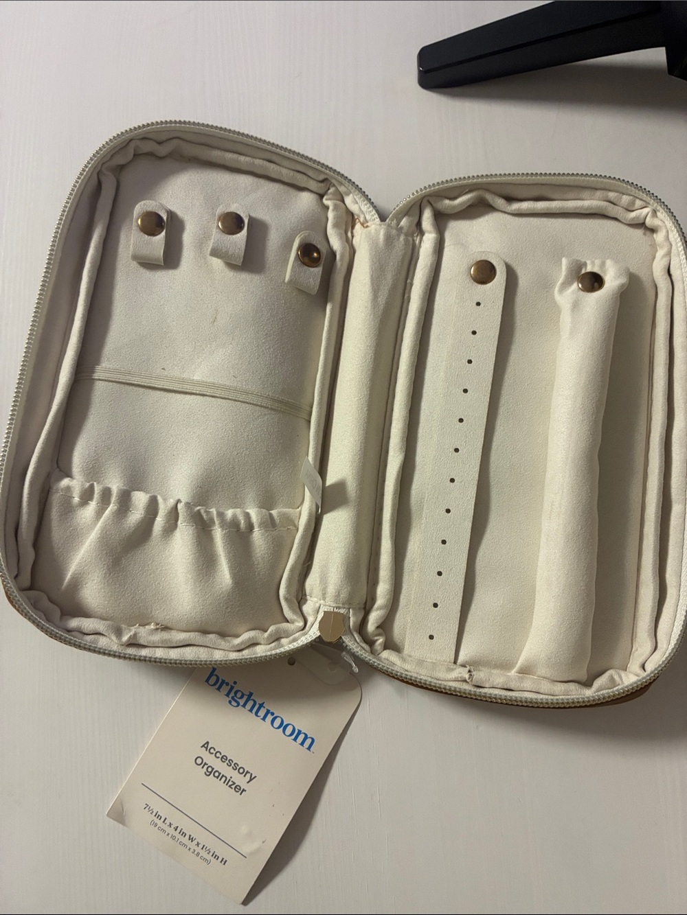 Brightroom accessory organizer